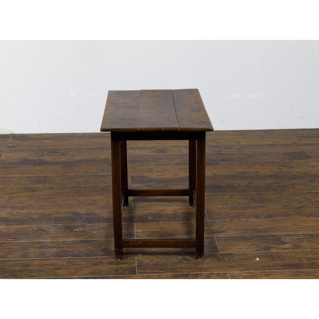 Early 19th Century English Oak 1800s Side Table with Planked Top, Straight Legs and Stretchers For Sale - Image 5 of 11