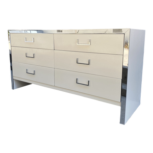 1970s Mid Century Modernist John Stuart for Michigan Furniture Co. Compact Dresser