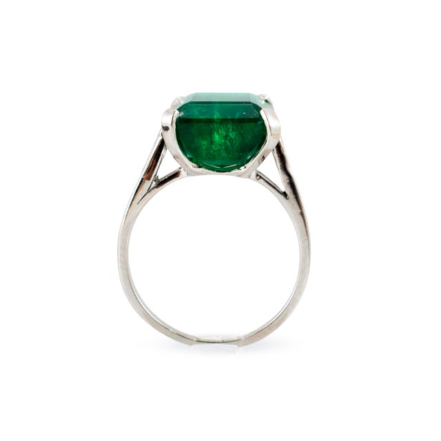 Late 20th Century Vintage Platinum 9.77ctw Gia Green Emerald Diamond Three Stone Cocktail Ring, Size 7.75 For Sale - Image 5 of 9