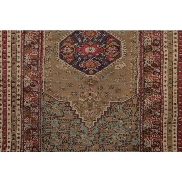 Traditional Vintage Turkish Rug With Intricate Medallion & Multi Border Design - Rug & Kilim For Sale - Image 3 of 8
