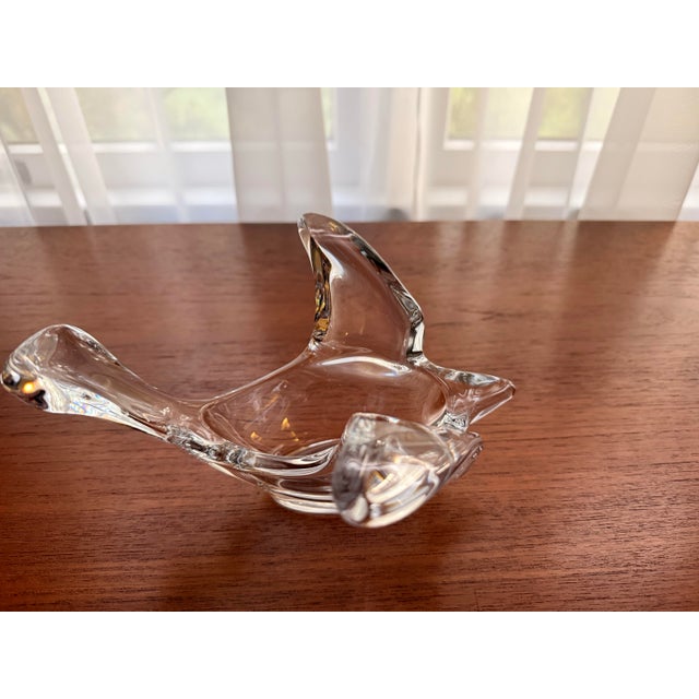 Elevate your home decor with this elegant vintage crystal bowl from the renowned Princess House collection. Crafted in...