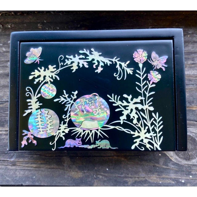 Korean Mother-of-Pearl Lacquerware Desk Set in Original Presentation Box, Circa 2000s For Sale - Image 10 of 18