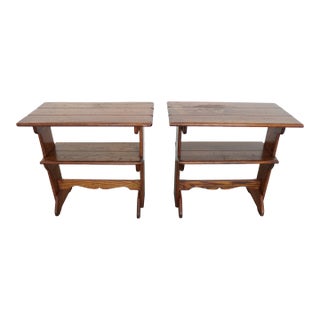 Vintage Old Hickory American Provincial Side Tables (Set of 2) For Sale
