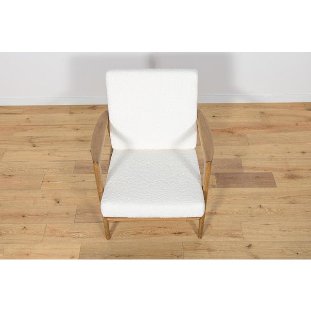 Mid-Century Model 300-139 Armchair from Swarzędz Factory, 1960s For Sale - Image 4 of 15