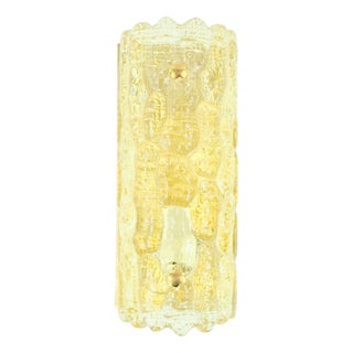 Mid-Century Modern Scandinavian Amber Glass and Brass Wall Light by Carl Fagerlund for Orrefors, 1960s For Sale