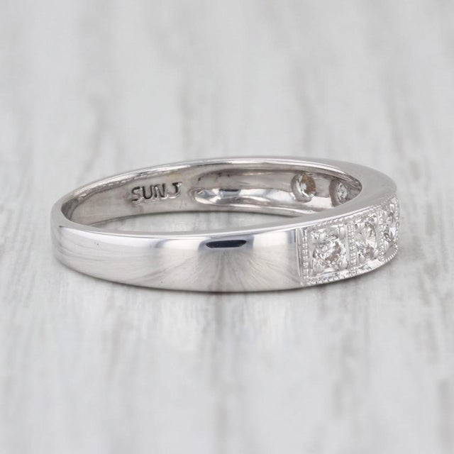 Silver 0.25ctw Diamond Wedding Band 18k White Gold Stackable Anniversary Ring, Size 6.75 For Sale - Image 8 of 8