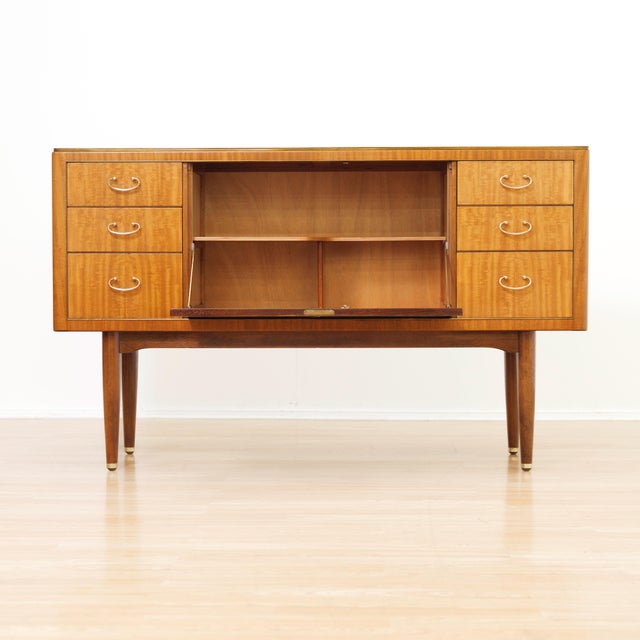 Greaves and Thomas C13 - Mid Century 1950s Credenza by Greaves & Thomas For Sale - Image 4 of 10