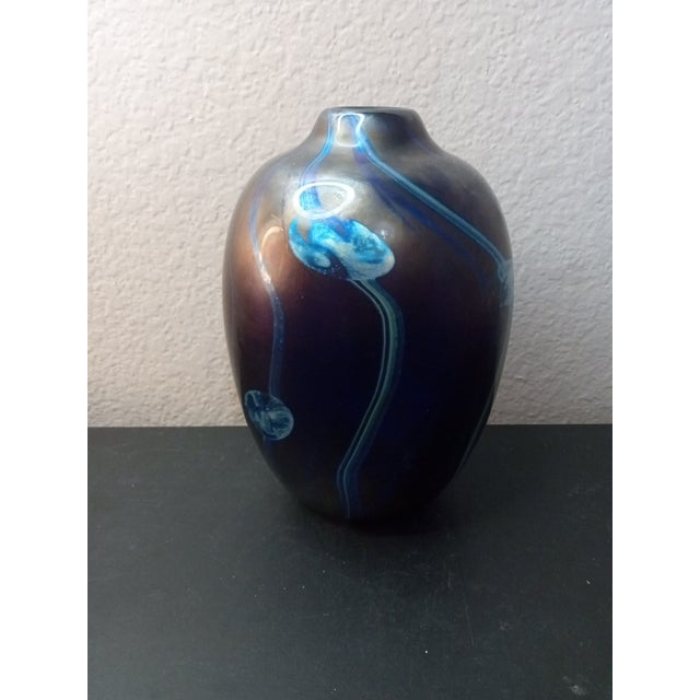 Blue 1980s Signed Nick Delmatto Iridescent Studio Art Glass Vase For Sale - Image 8 of 9
