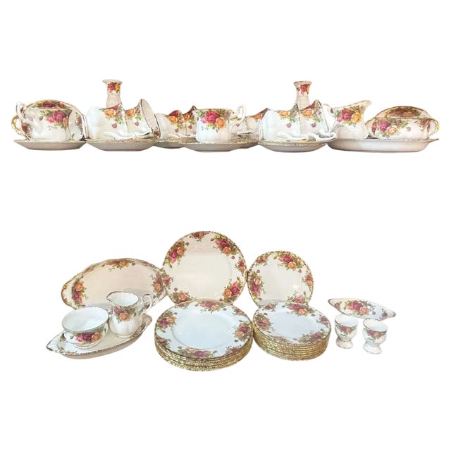 Porcelain Set by Royal Albert, 1960s, Set of 36 For Sale