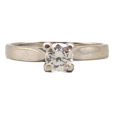 Solitaire Ring with Diamond For Sale