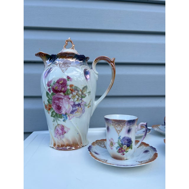 This is a very rare 1930s exquisite set from an era where elegance reigned. Handcrafted in Bavaria, Germany. The white...