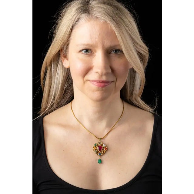 1990s 22K Gold Navratna Reversible Pendant Necklace For Sale In Nantucket - Image 6 of 7