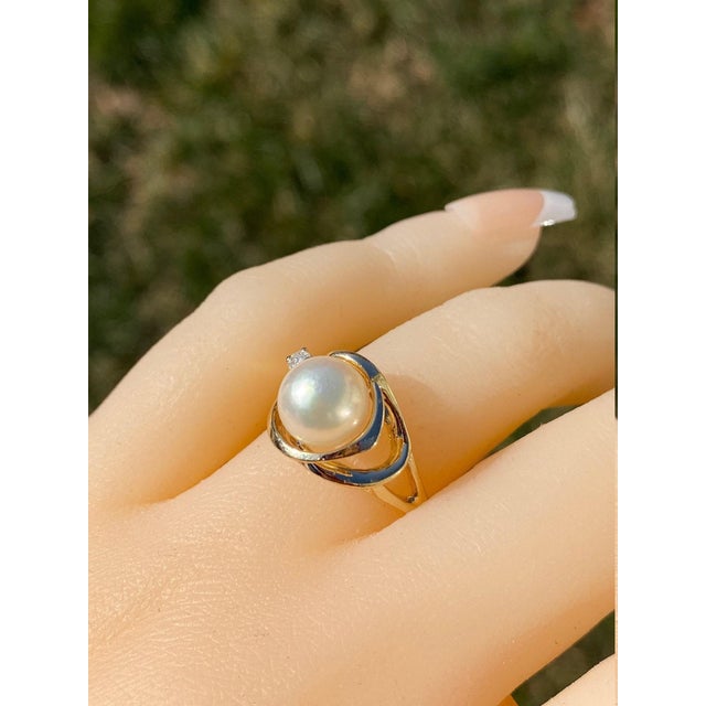 The Slayden: Ladies 14K Gold Ring set with Pearl and Diamond Accent For Sale - Image 10 of 10