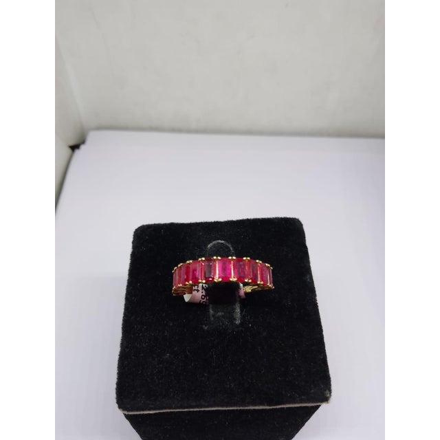 Modern Natural Ruby 2.69cts Ring in 14k Gold For Sale - Image 3 of 8