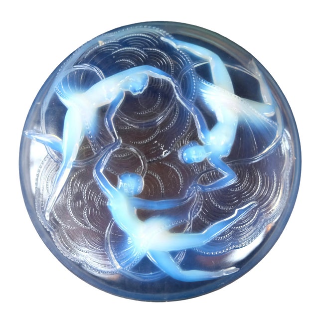 Art Deco French Opaline Glass Girl Bowl, 1930s, in Very Good conditions. Designed 1920 to 1949