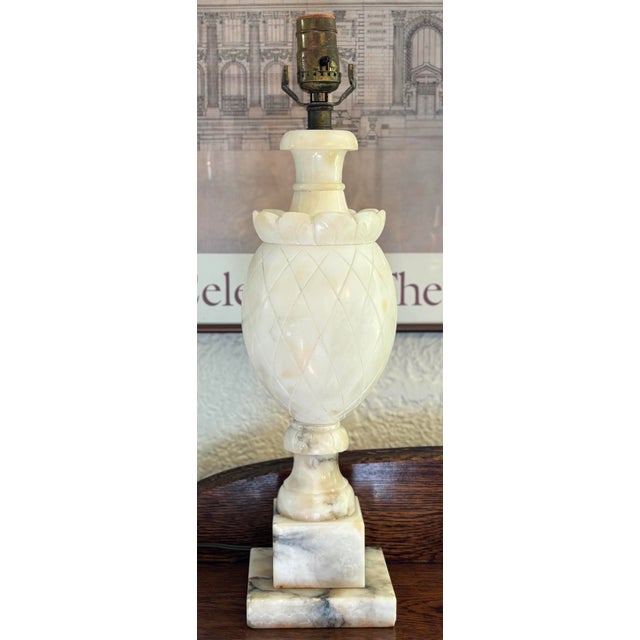 1960s Neoclassical Italian Alabaster Table Lamp For Sale - Image 11 of 11