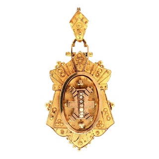 Late 19th Century Victorian 14k Bloomed Gold Seed Pearl Ornate Locket For Sale