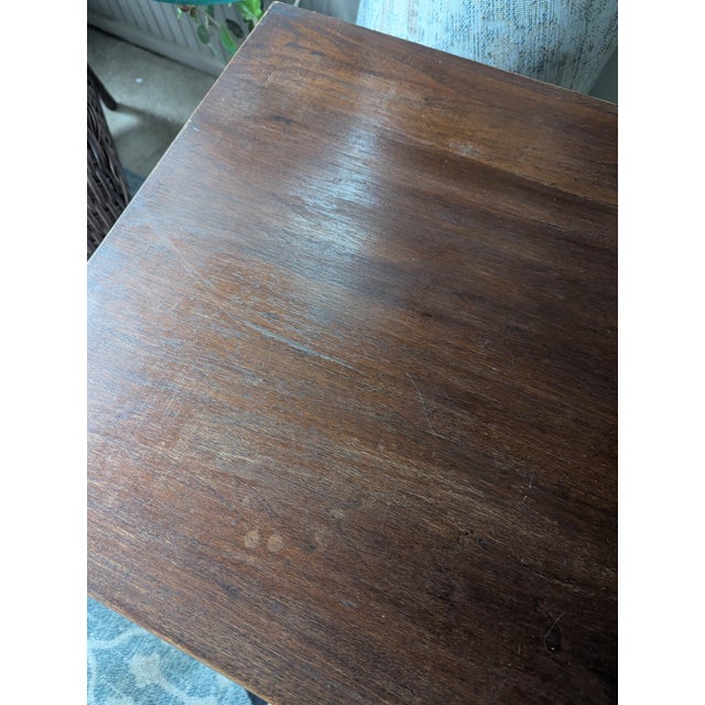 Early 19th Century Walnut Side Table Desk Federal Style Hepplewhite For Sale - Image 11 of 13