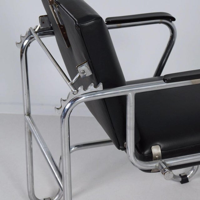 Bauhaus Adjustable Barber Chair by F.L. Vollemans & Zonen from Rotterdam, 1930 For Sale - Image 4 of 12