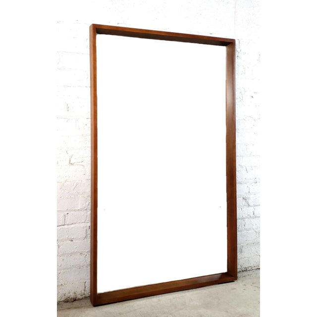 Mid-Century Modern Elegant Restored Original Mid Century Modern Walnut Wall Mirror Mainline by Hooker For Sale - Image 3 of 7