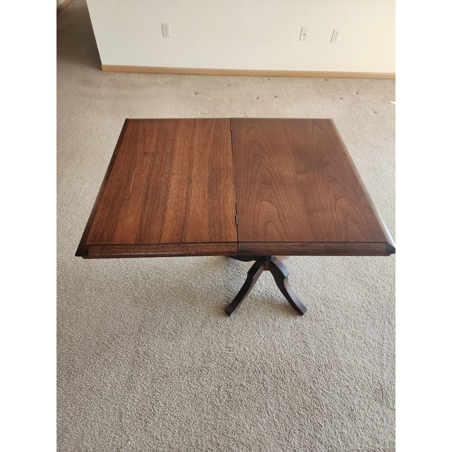 Mid-Century Modern Mid 20th Century Pedestal flip-topGame Table For Sale - Image 3 of 6