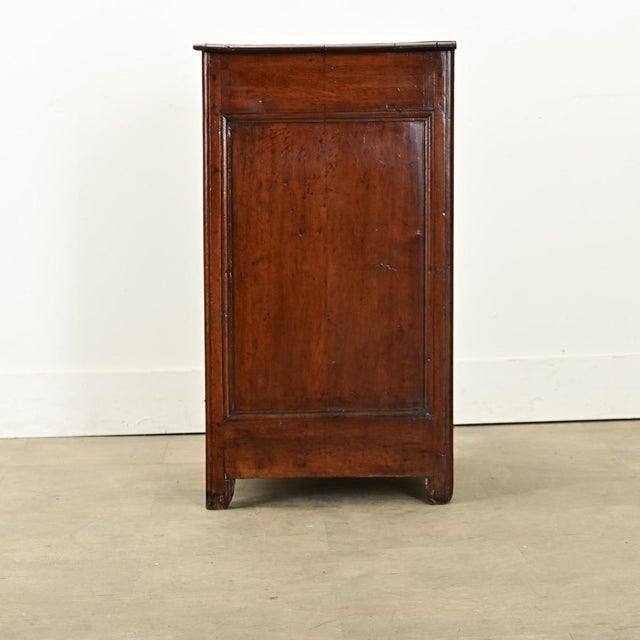 Chocolate French Early 19th Century Petite Walnut Chest of Drawers For Sale - Image 8 of 12