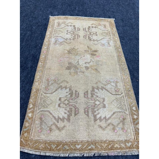Contemporary Turkish Yastik Rug 1'5" x 2'8" For Sale - Image 3 of 5