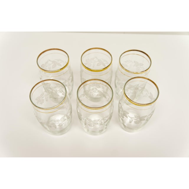 Mid-Century Modern Bartlett Collins Gold Rim Etched Grapevine Glass Tumblers Set of 6 For Sale - Image 3 of 7