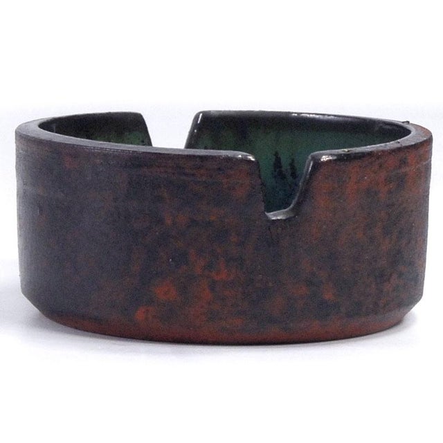 1960s German Brutalist Studio Pottery Ashtray by Gerhard Liebenthron, 1969 For Sale - Image 5 of 9