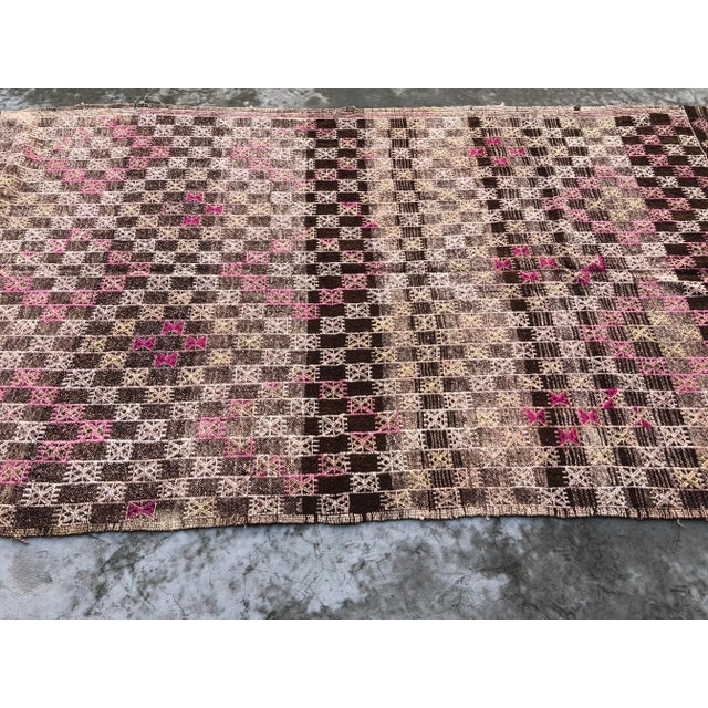 1960s Vintage Turkish Floral Kilim Rug - 5′4″ × 9′4″ For Sale - Image 6 of 9