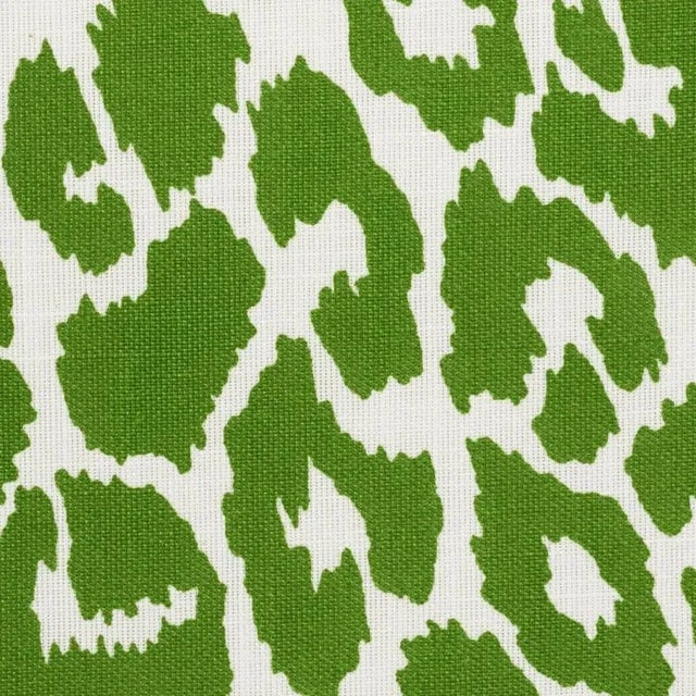 This sexy animal print, first introduced in the 1970s, is a perennial favorite. Also available as a wallcovering. Suitable...