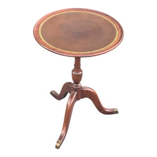 Vintage Georgian Embossed Leather Top Mahogany Round Side Table Columbia MFG For Sale