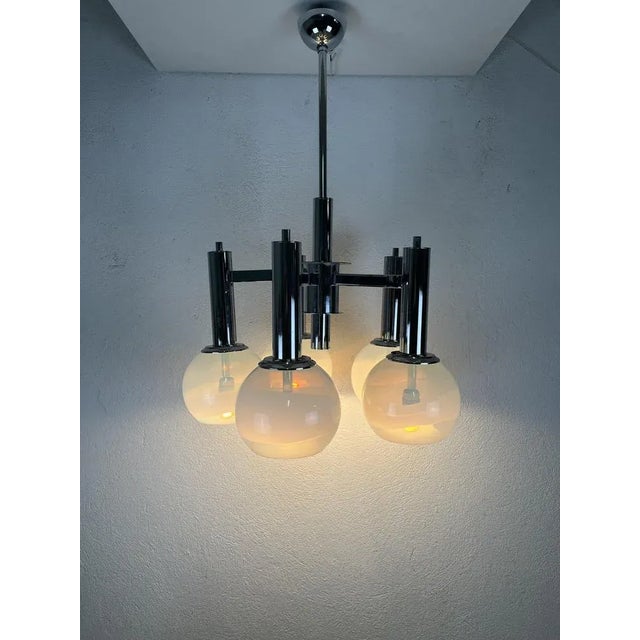 Silver 5-Light Chandelier with Chromed Metal Structure and Murano Glass Spheres by Ettore Fantasia and Gino Poli for Sotis, 1960s For Sale - Image 8 of 9