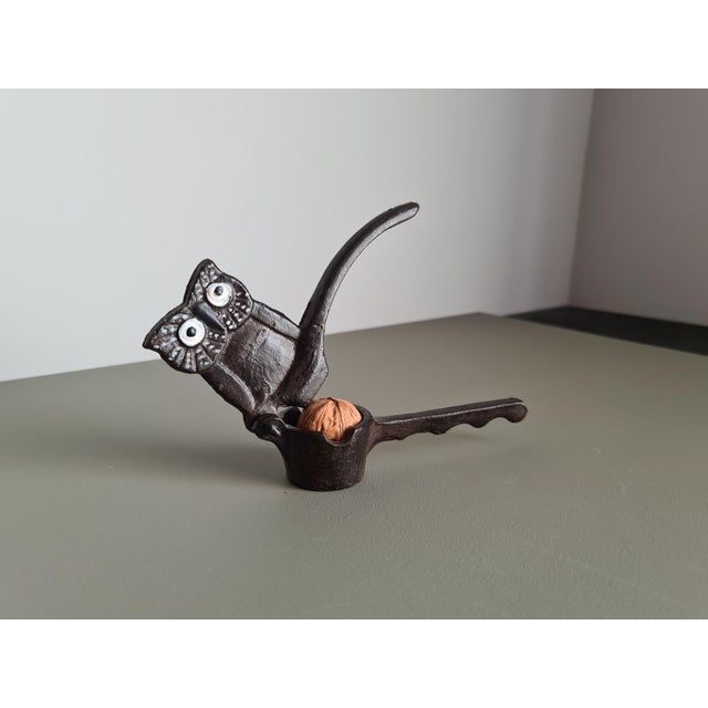 Vintage Owl Nutcracker in Cast Iron, 1960 For Sale - Image 4 of 7