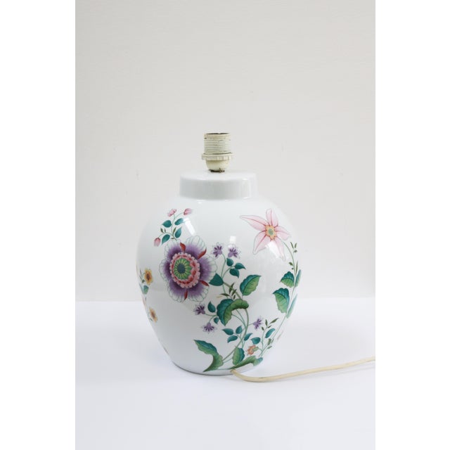 Large Hollywood Regency Floral Porcelain Table Lamp from Porcelaine de Paris, 1970 For Sale - Image 6 of 10