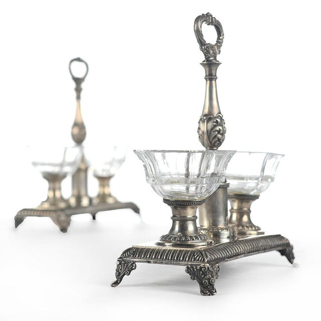 Pair of sterling silver saltcellars bought by Julien Cohen during the Affair Conclue TV show. This piece is designed in...