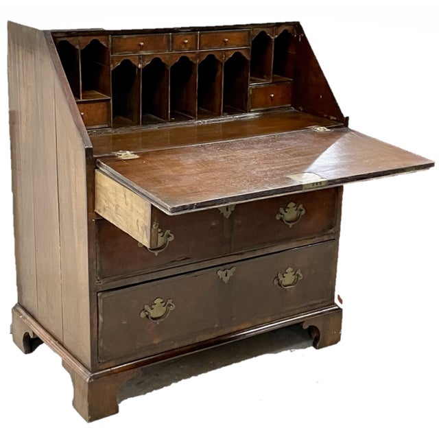 Wood 18th Century George III Mahogany Bureau Desk. Slant Front Writing Secretary. For Sale - Image 7 of 12