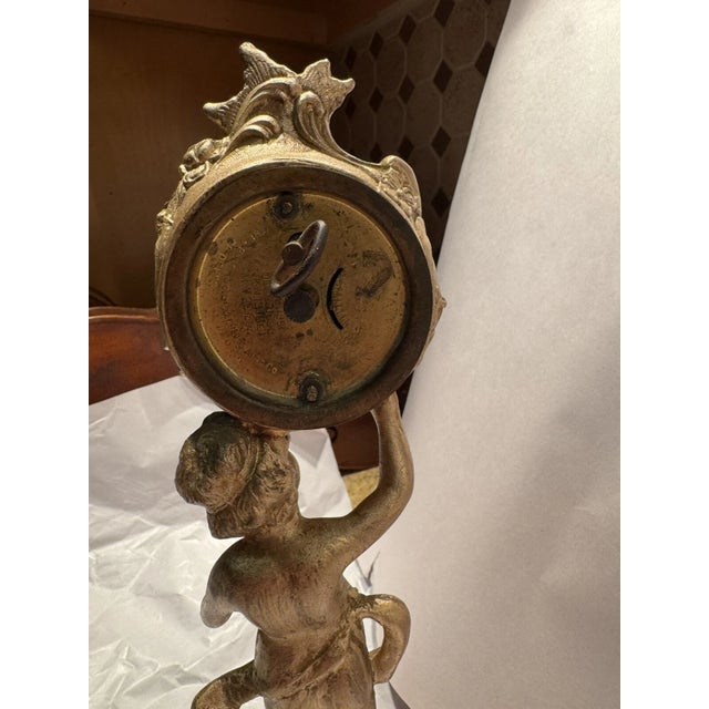 1900 - 1909 Antique Art Nouveau Figural Statue Desk Clock by Jennings Brothers For Sale - Image 5 of 9