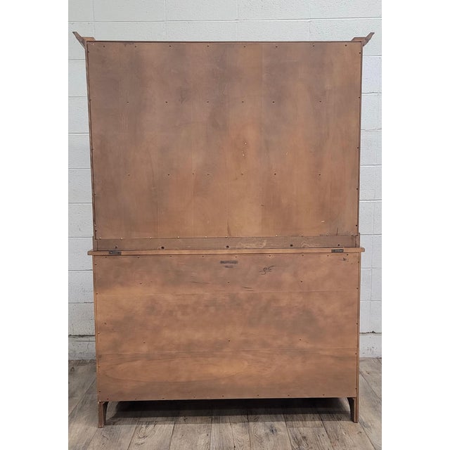 Vintage Ethan Allen Heirloom Nutmeg Maple Buffet Server With Hutch For Sale - Image 10 of 10