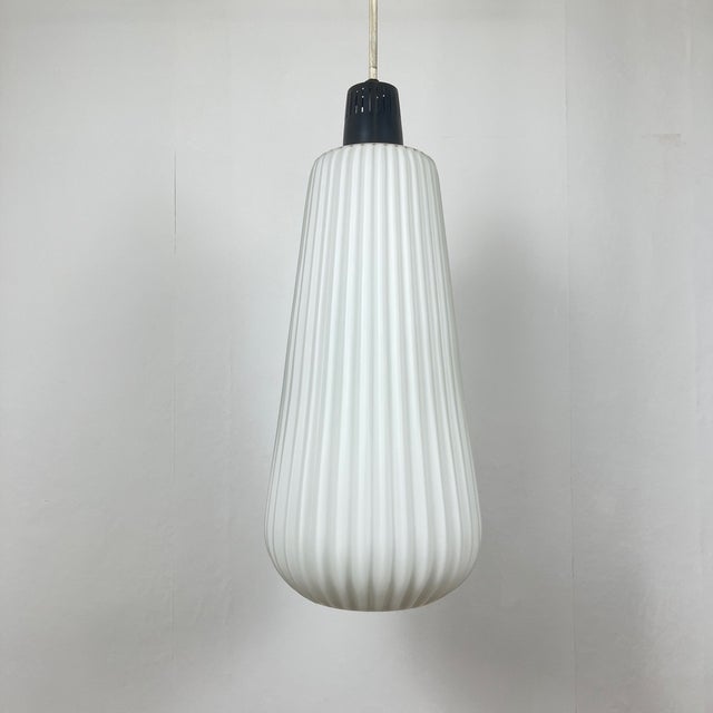 Mid-Century Modern Pendant Light in Glass and Metal Rod, 1970s For Sale - Image 6 of 16