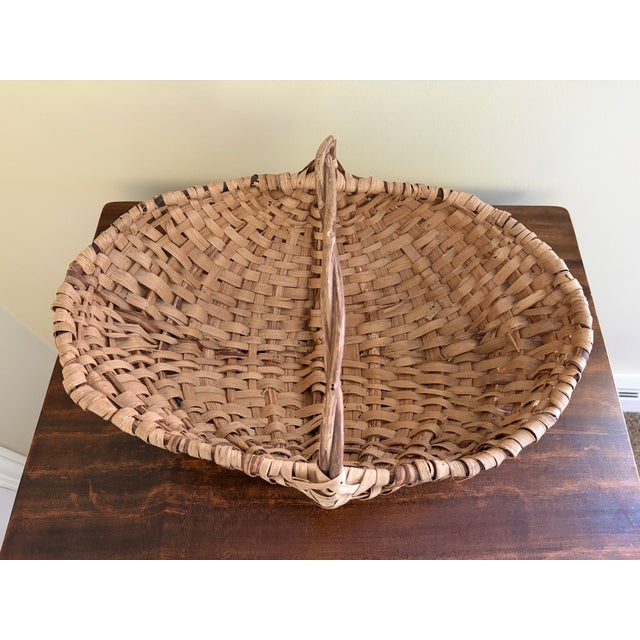 Wood Antique American Splint Oak Basket With Handled Form, Early 20th Century For Sale - Image 7 of 11