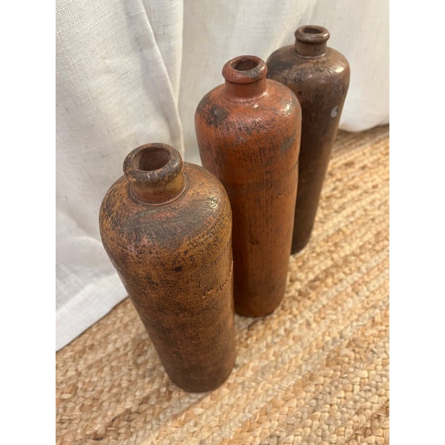 Antique Dutch Salt Glazed Stoneware Gin Bottles. Made in the 1800s - One With a Crack For Sale - Image 12 of 15