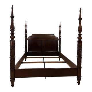 Attributed to Bernhardt Smithsonian Collection King Size Poster Bed For Sale