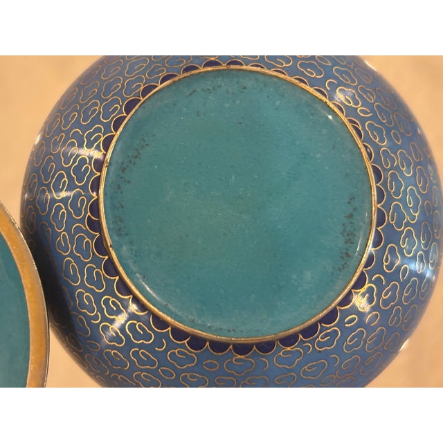 Vintage Cloisonné Round Trinket Box / Round Jewelry Box For Sale - Image 9 of 14
