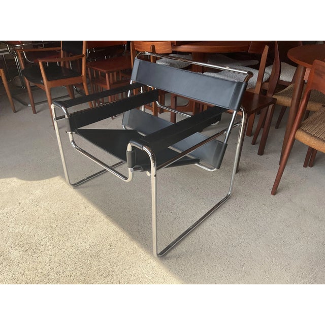 Mid-Century B3 Wassily Armchair by Marcel Breuer for Knoll Inc / Knoll International For Sale - Image 15 of 16