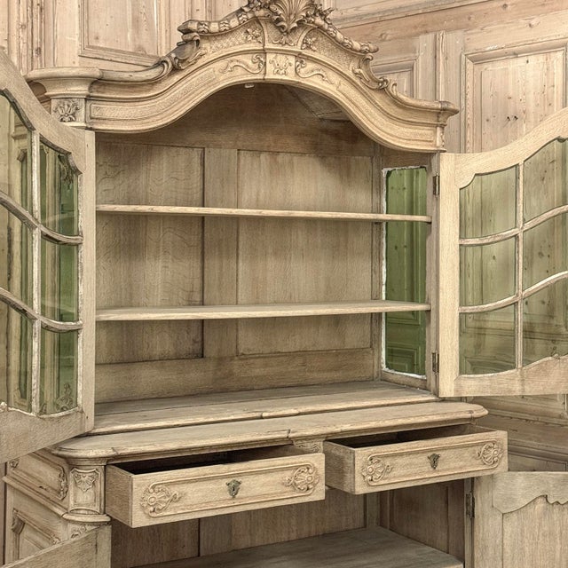 Antique Liegeoise Regence Stripped Oak Bookcase ~ Display Cabinet For Sale - Image 15 of 18