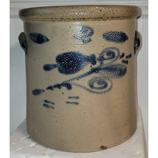 19Thc Original decorated stoneware crock with handles in fine condition.This crock was found in Pennsylvania.Wonderful...