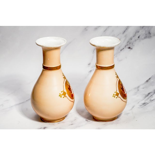 Lovely Pair Antique Hand Painted Victorian Porcelain Vases Neoclassical Portraits & Gilt Decoration Luxury Home Decor Art For Sale - Image 14 of 17