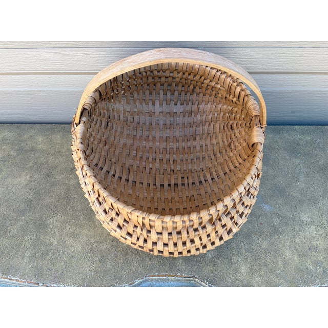 Wood Late 19th Century American Oak Splint Basket With Bentwood Handle For Sale - Image 7 of 10
