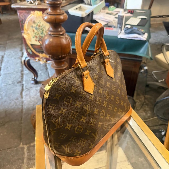 1996 Louis Vuitton Monogram Coated Canvas Alma Hand-Bag For Sale - Image 6 of 13